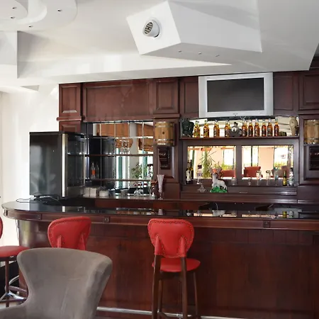 卡里弗酒店 Ayvalı